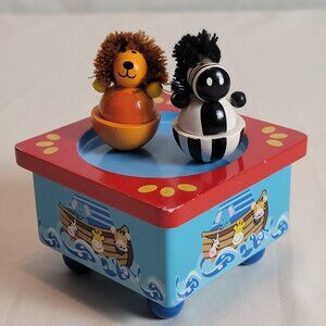 Trinx Rotating Dancing Lion and Zebra Noah's Ark Music Box